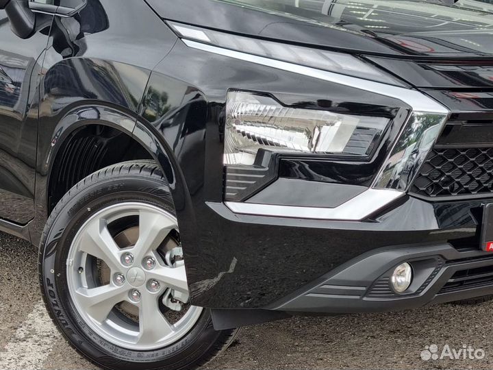 Mitsubishi Xpander 1.5 AT, 2022, 700 км