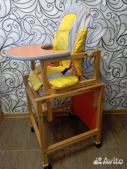 Стульчик для кормления