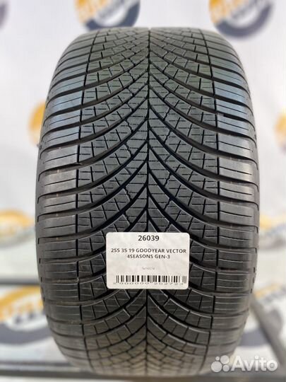 Goodyear Vector 4Seasons Gen-3 255/35 R19 97V