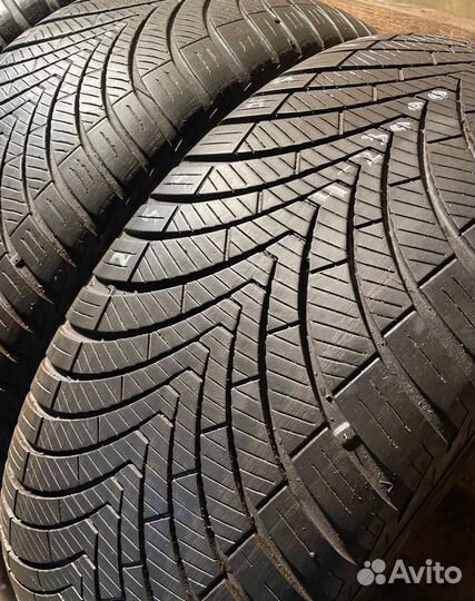 Kumho Solus 4S HA32 SUV 255/55 R19