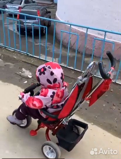 Детский велосипед с родительской ручкой