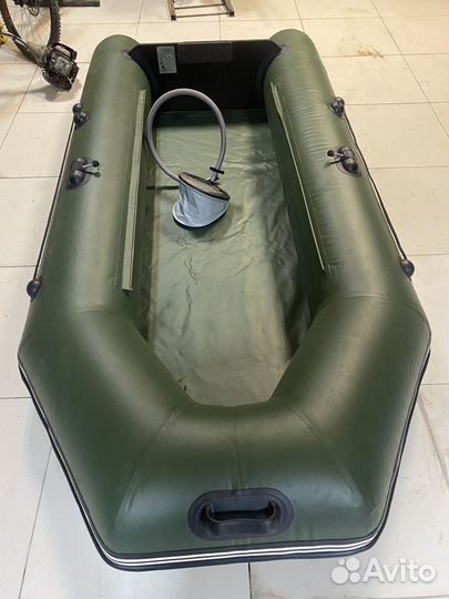 Продаю лодку пвх Аква 2800