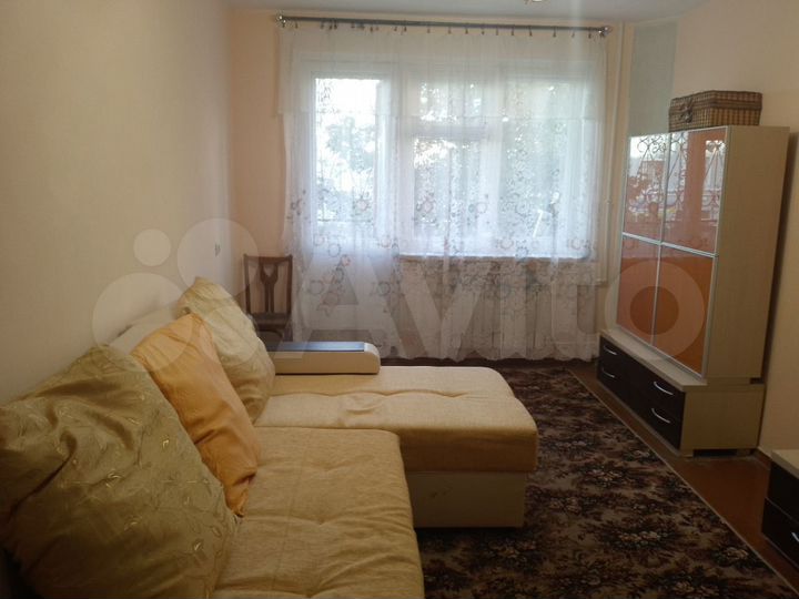 2-к. квартира, 54 м², 2/5 эт.