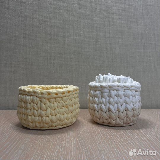 Вязаные корзинки