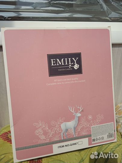 Кукла Эмили