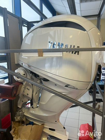 Лодочный мотор Yamaha F300 FST2X