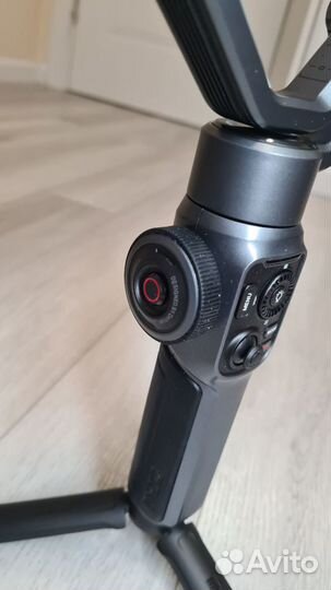 Стабилизатор zhiyun smooth 5 combo