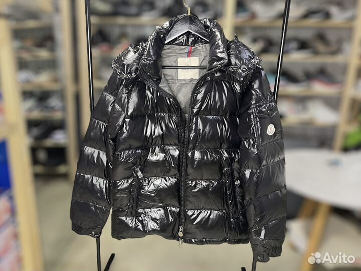 Пуховик Moncler