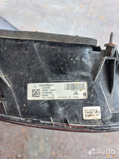 Фонарь задний