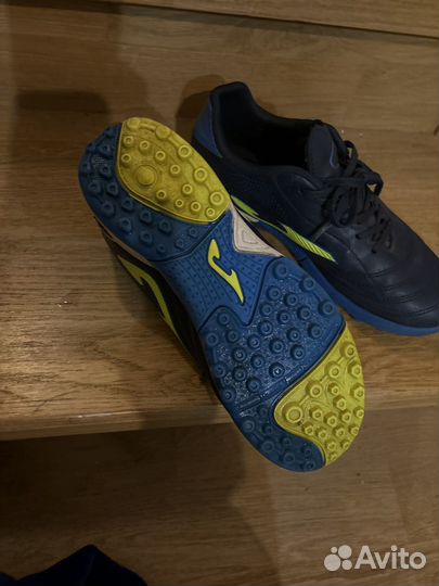 Кроссовки для футбола35-36