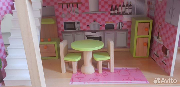 Домик кукольный