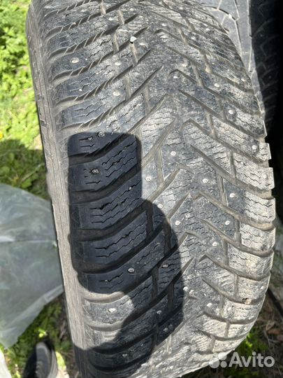 Nokian Tyres Hakkapeliitta 8 SUV 285/60 R18 90H