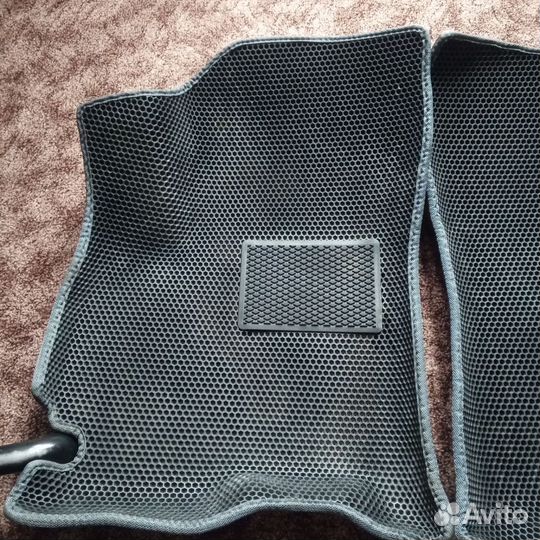 Ева коврики черри Тигго 4 про