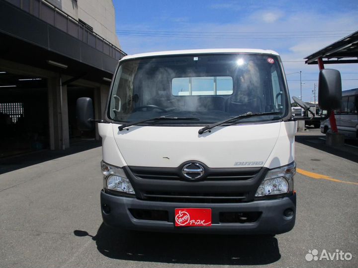 Hino 300 (Dutro), 2017