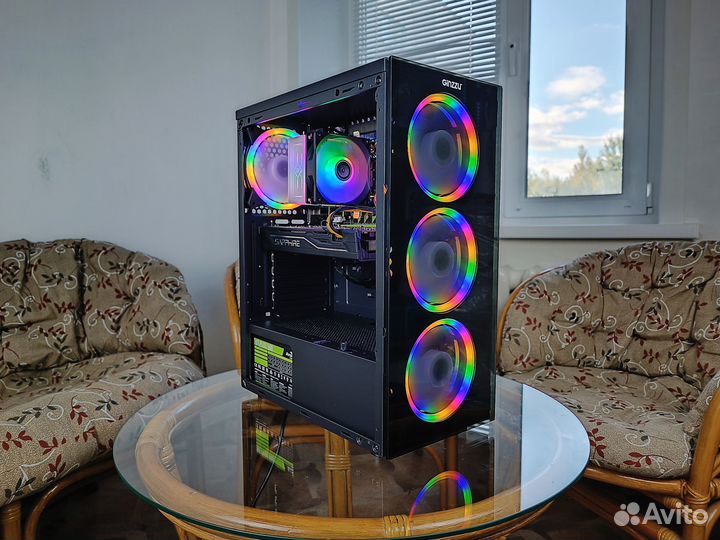 Игровой компьютер Intel 8 ядер, 32Gb, SSD 512Gb