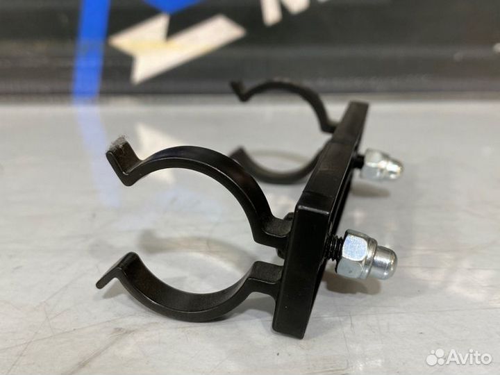 Крепление сигнального огня Audi A6 C6 AUK 2006