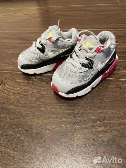 Кроссовки для девочки nike 21