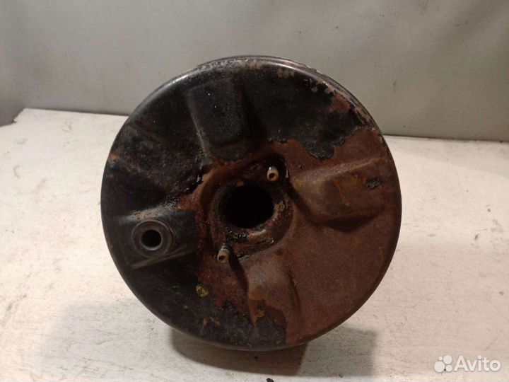 Вакуумник Opel Kadett хетчбек 1.6I 1989