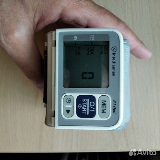 Тонометр Omron r3 opti