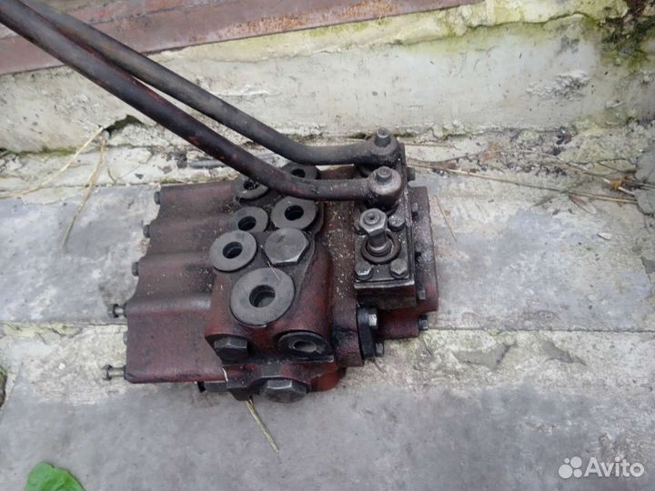 Распределитель мтз82