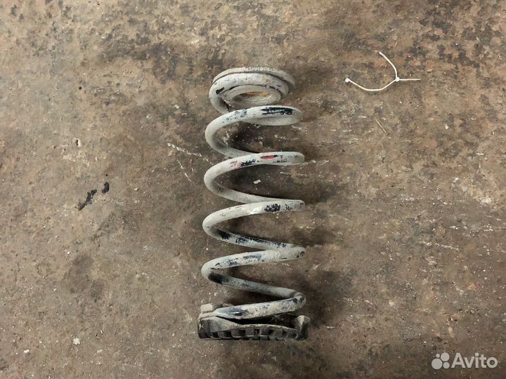 Kia picanto пружина задняя