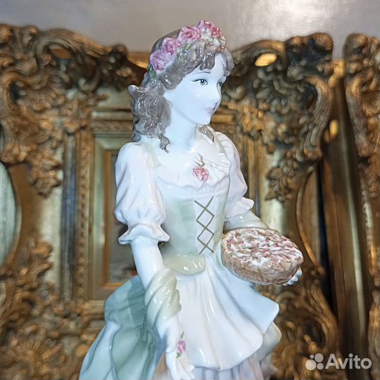 Королева Мая.Royal worcester.Статуэтка.Англия