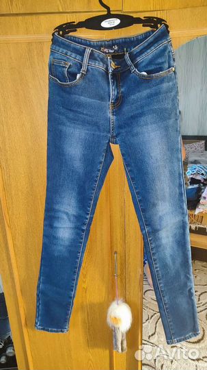 Джинсы для девочки