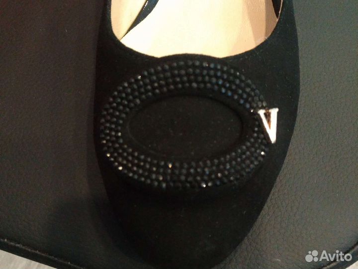 Туфли женские 39 размер новые классика