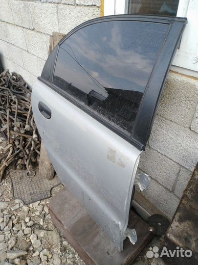 Дверь задняя правая на Ланос lanos с дефектом
