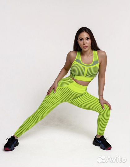 Спортивный костюм новый