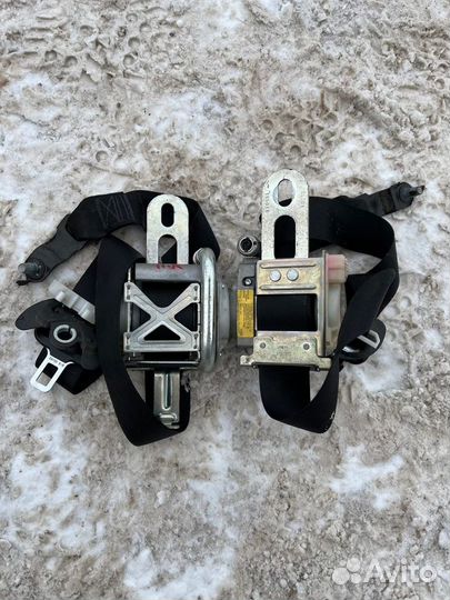 Ремни передние Jeep Grand Cherokee 4 wk2 черные