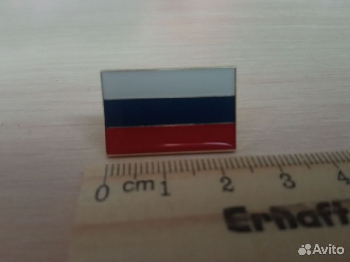 Значок Флаг России