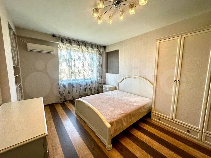 1-к. квартира, 42 м², 5/10 эт.