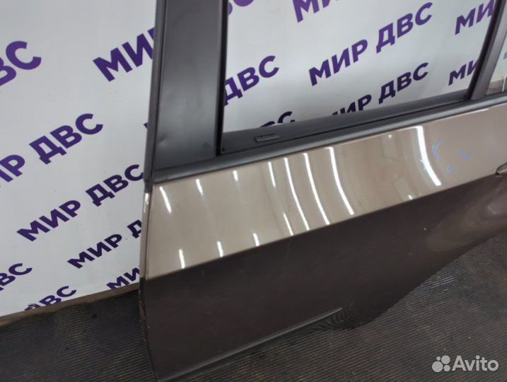 Дверь боковая задняя левая Bmw X5 E70 N55 2011