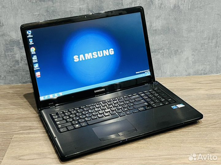 Ноутбук Samsung 17,3“ для работы и серфинга