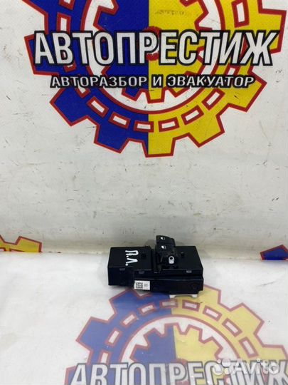 Блок стеклоподъемников передний левый Hyundai