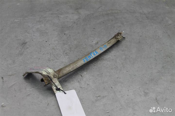 Направляющая стекла двери передней правой Nissan