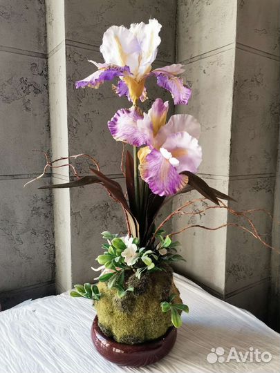 Искусственный цветок