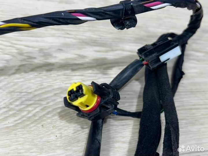 Проводка двери задняя правая Kia Rio 2011-2017