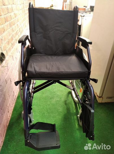 Инвалидная коляска новая