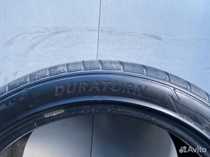 Duraturn Mozzo Sport 245/40 R18