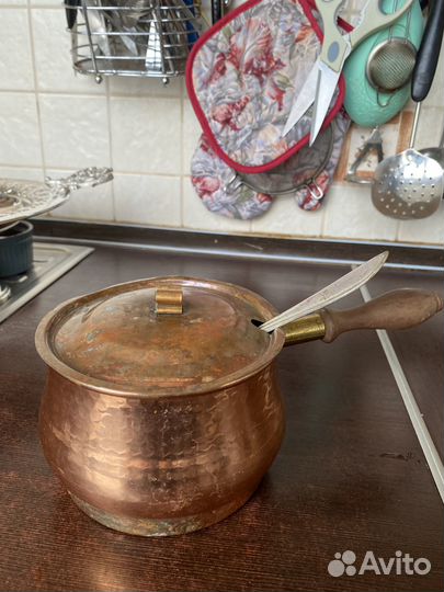 Медная кастрюля