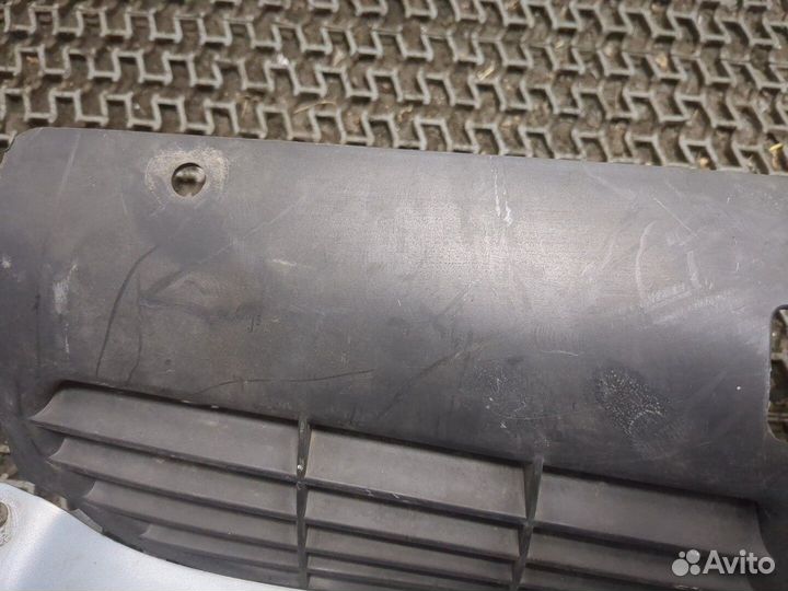 Решетка радиатора Peugeot 206, 2002