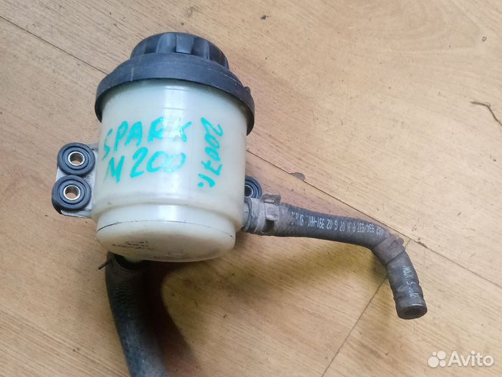 Бачок гур Шевроле спарк М 200