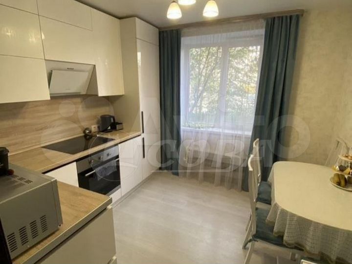 2-к. квартира, 50 м², 2/9 эт.