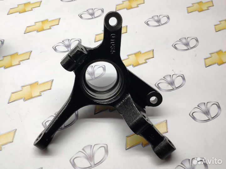 Кулак поворотный правый на Дэу Матиз