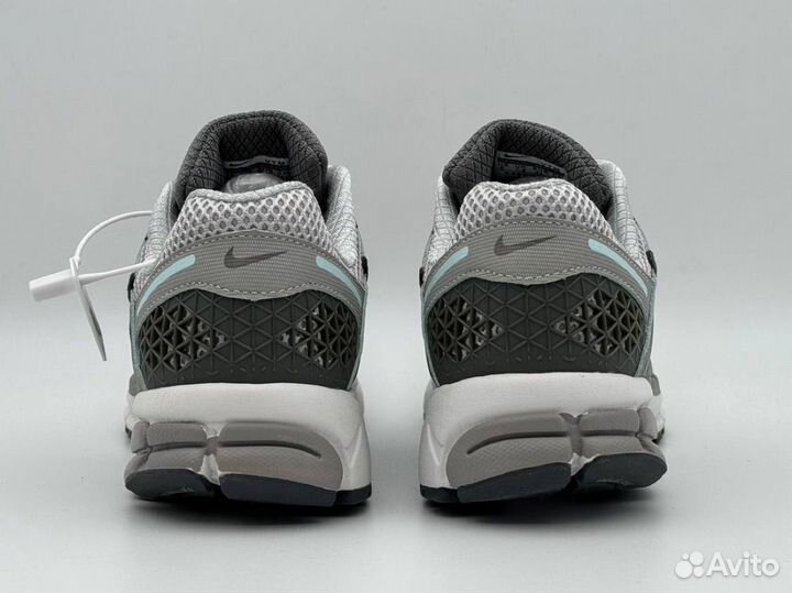 Кроссовки Nike Zoom Vomero 5