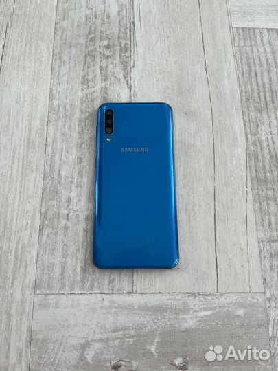 Samsung Galaxy A50, 4/64 ГБ