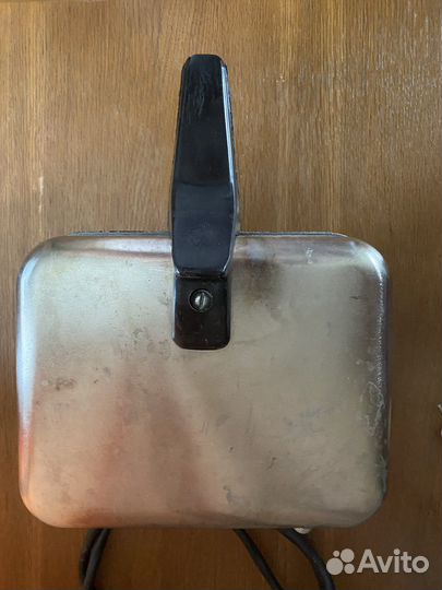 Электрическая вафельница СССР