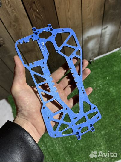 Дека Traxxas T-maxx 3.3 / 2.5